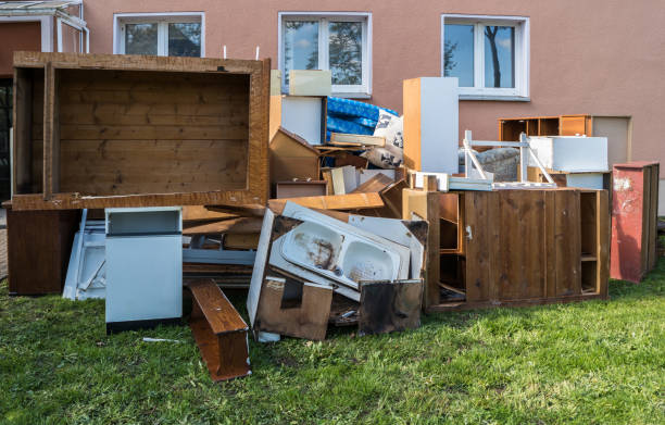 Best Garage Cleanout  in Elfers, FL